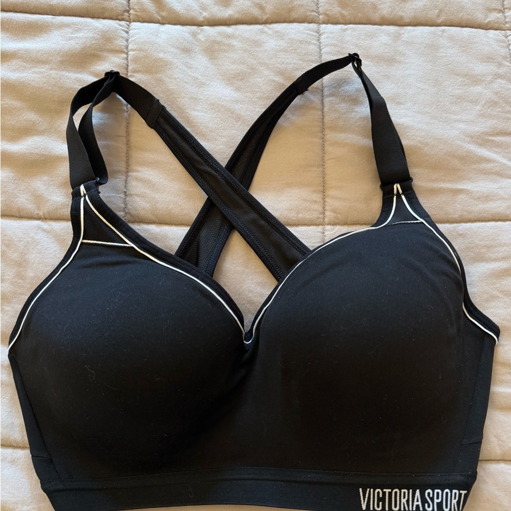 Victoria’s Secret Black Sports Bra